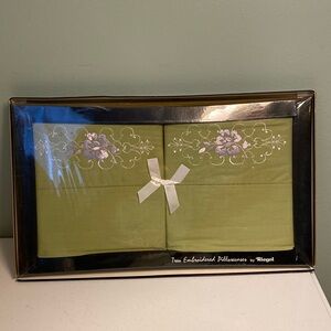 Vintage Antigua by Riegel Embroidered Pillowcases